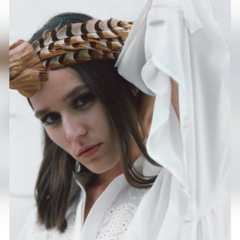 NWT Zara Feather Headpiece